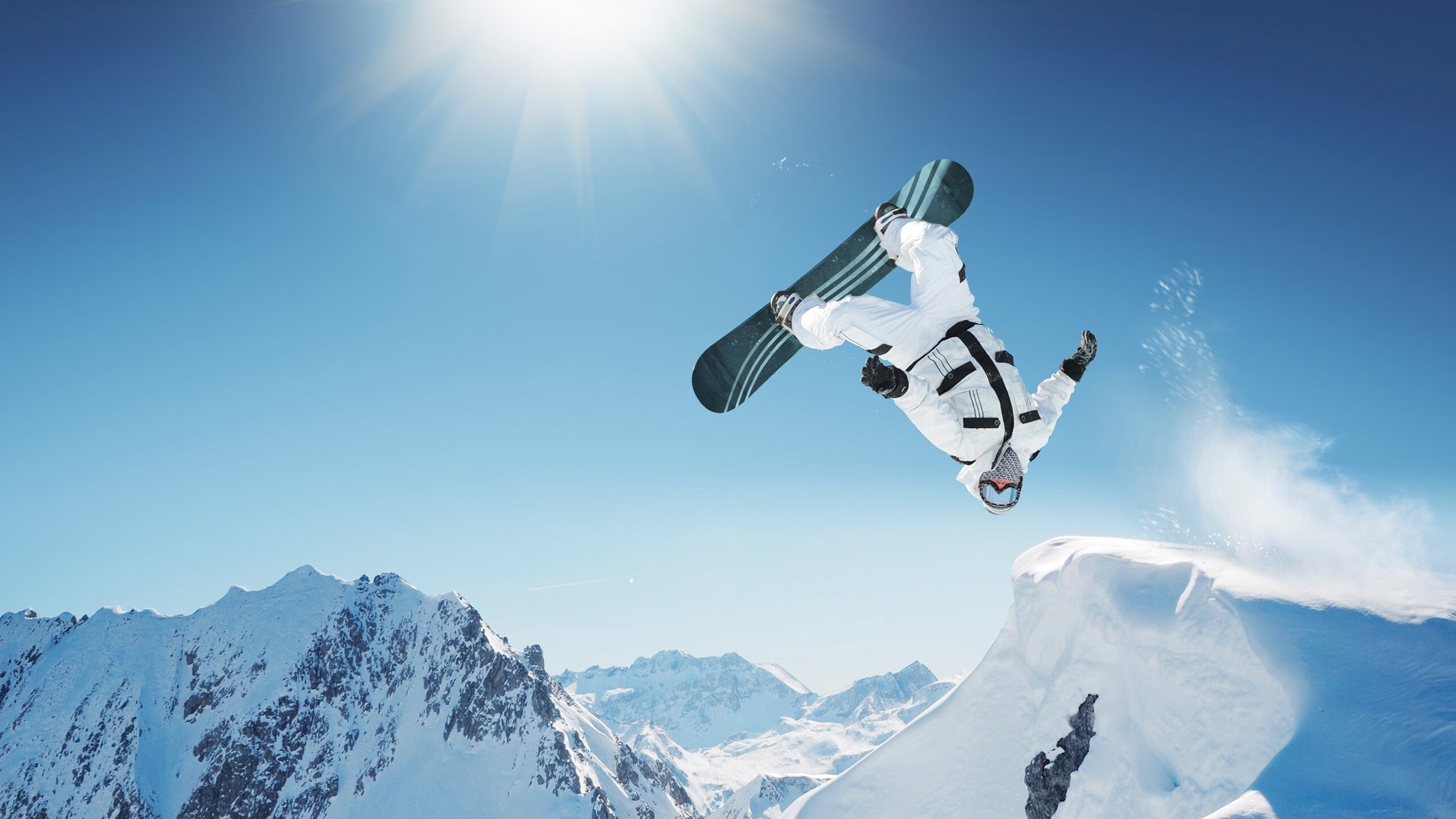 开云体育下载-字母哥血染战袍加时封神，当希腊怪兽亮出统治的獠牙