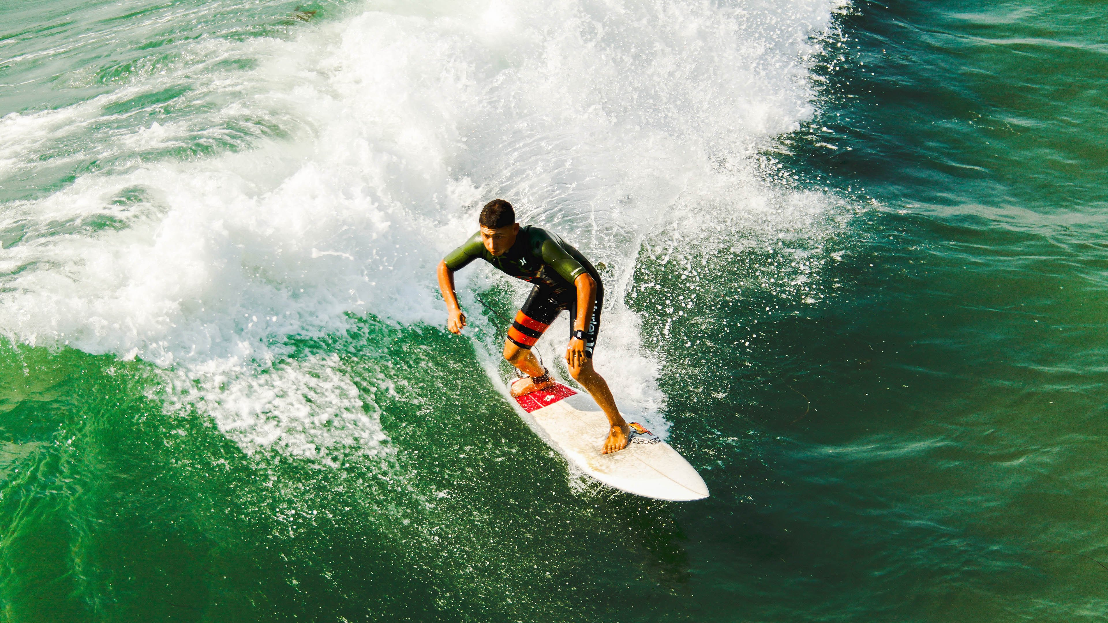 萨内惊艳四座，当波斯铁骑的坚韧，遇上巴斯克雄狮的优雅